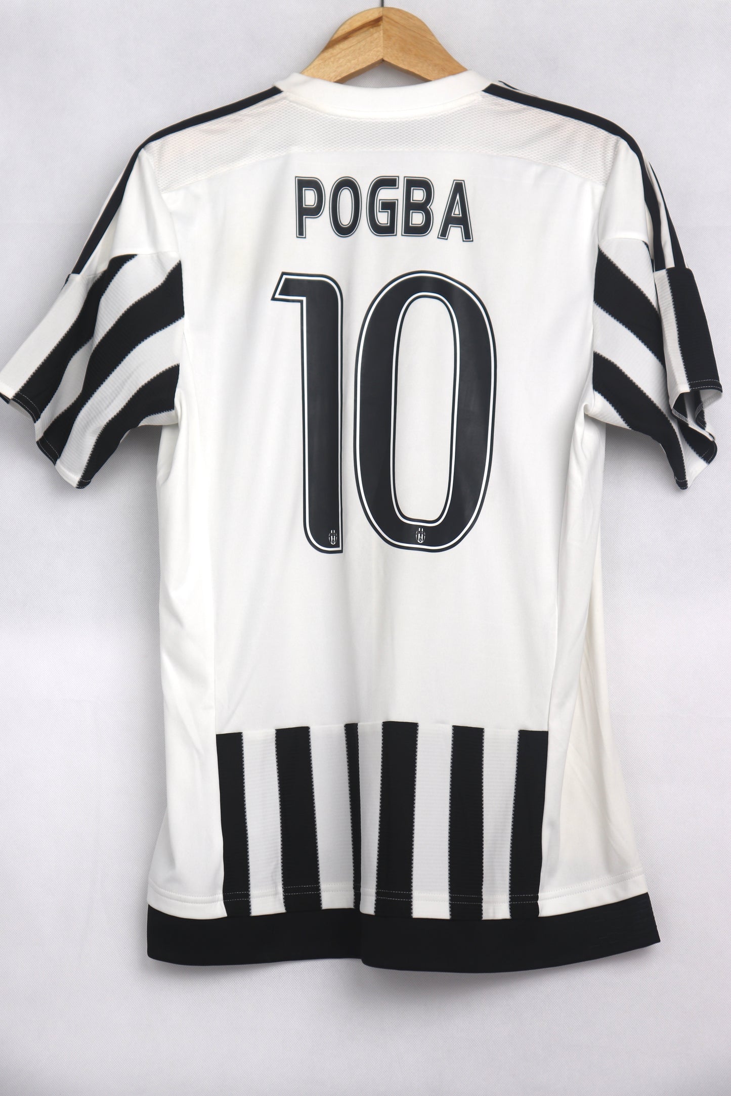 Juventus 2015 Home BNWT Pogba [M]