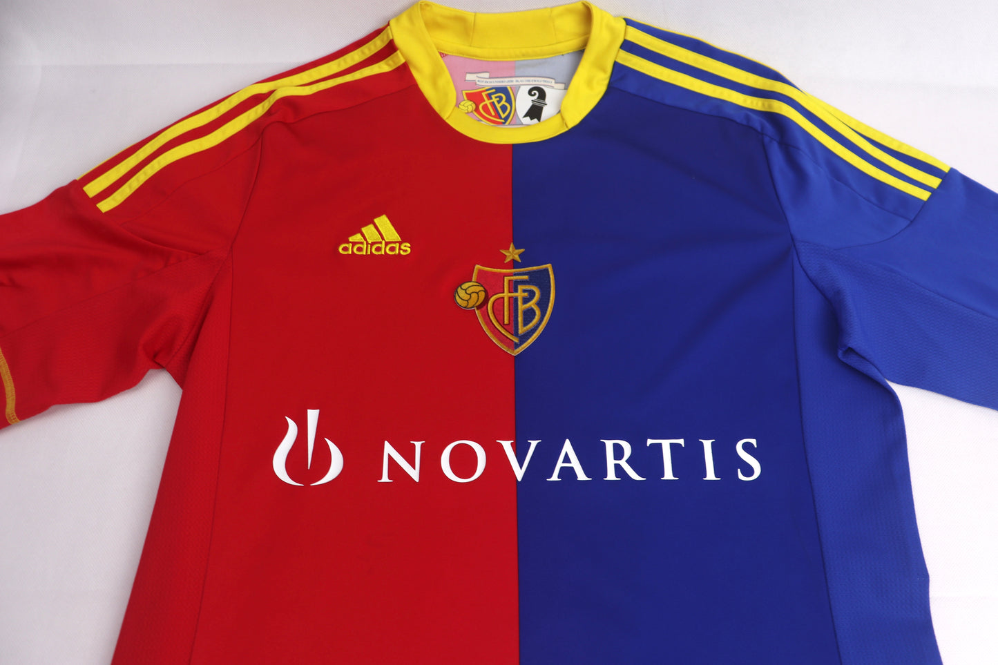 FC Basel 2012 Home Salah