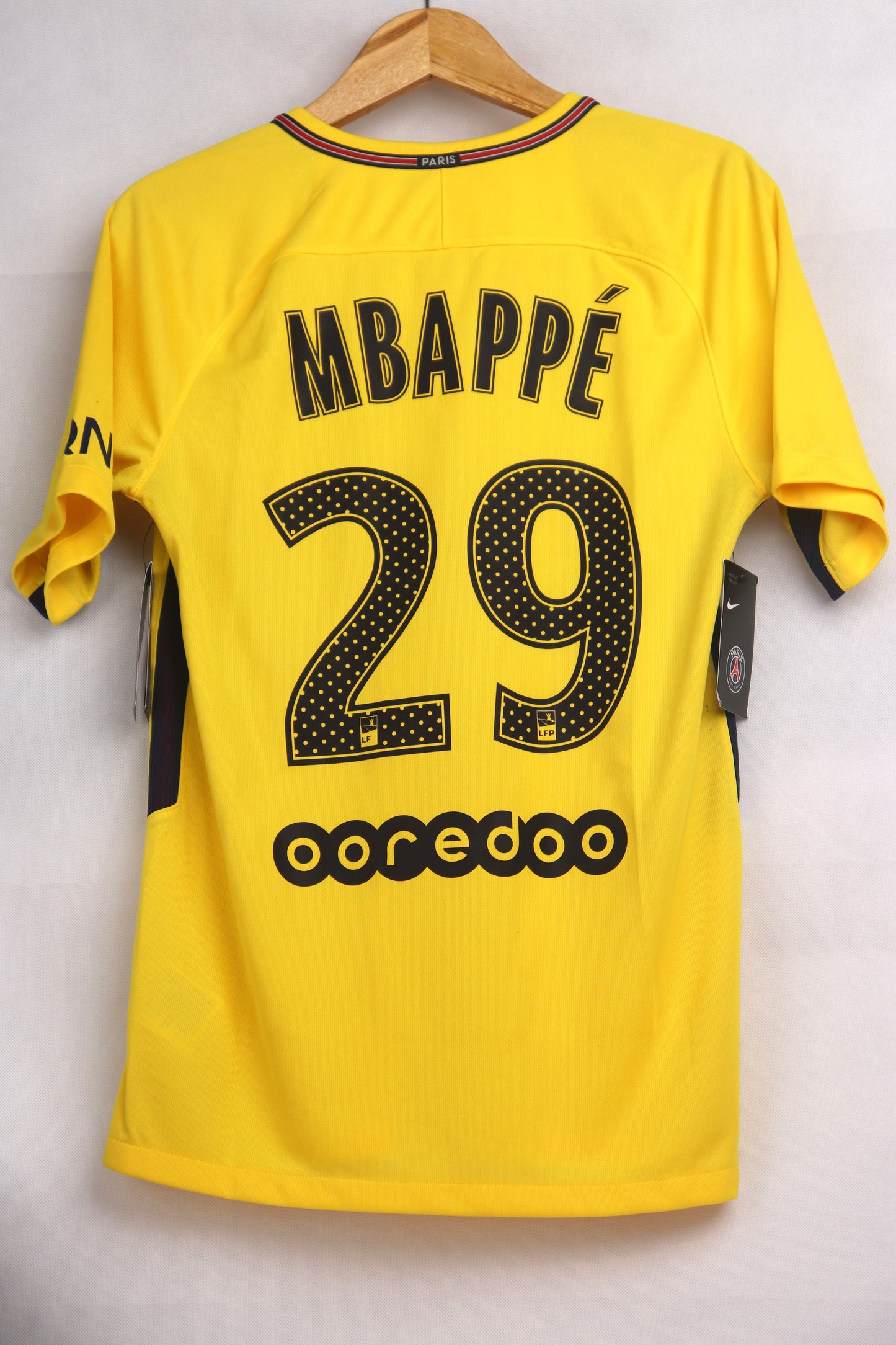 PSG 2017 Away BNWT Mbappe [S]