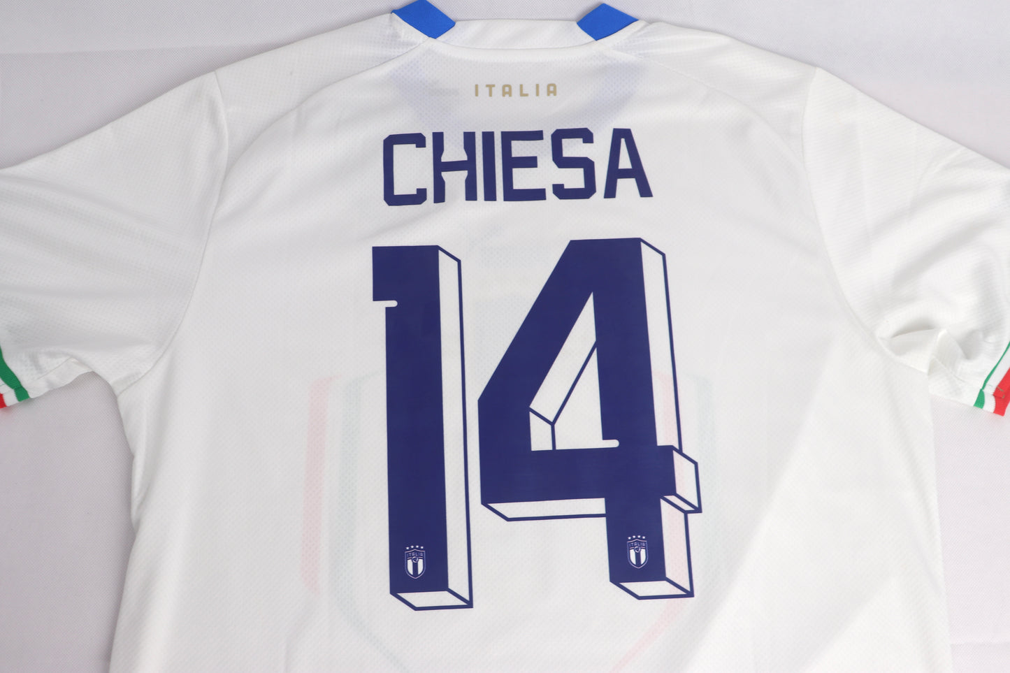 Italy 2022 Away BNWT Chiesa [L]