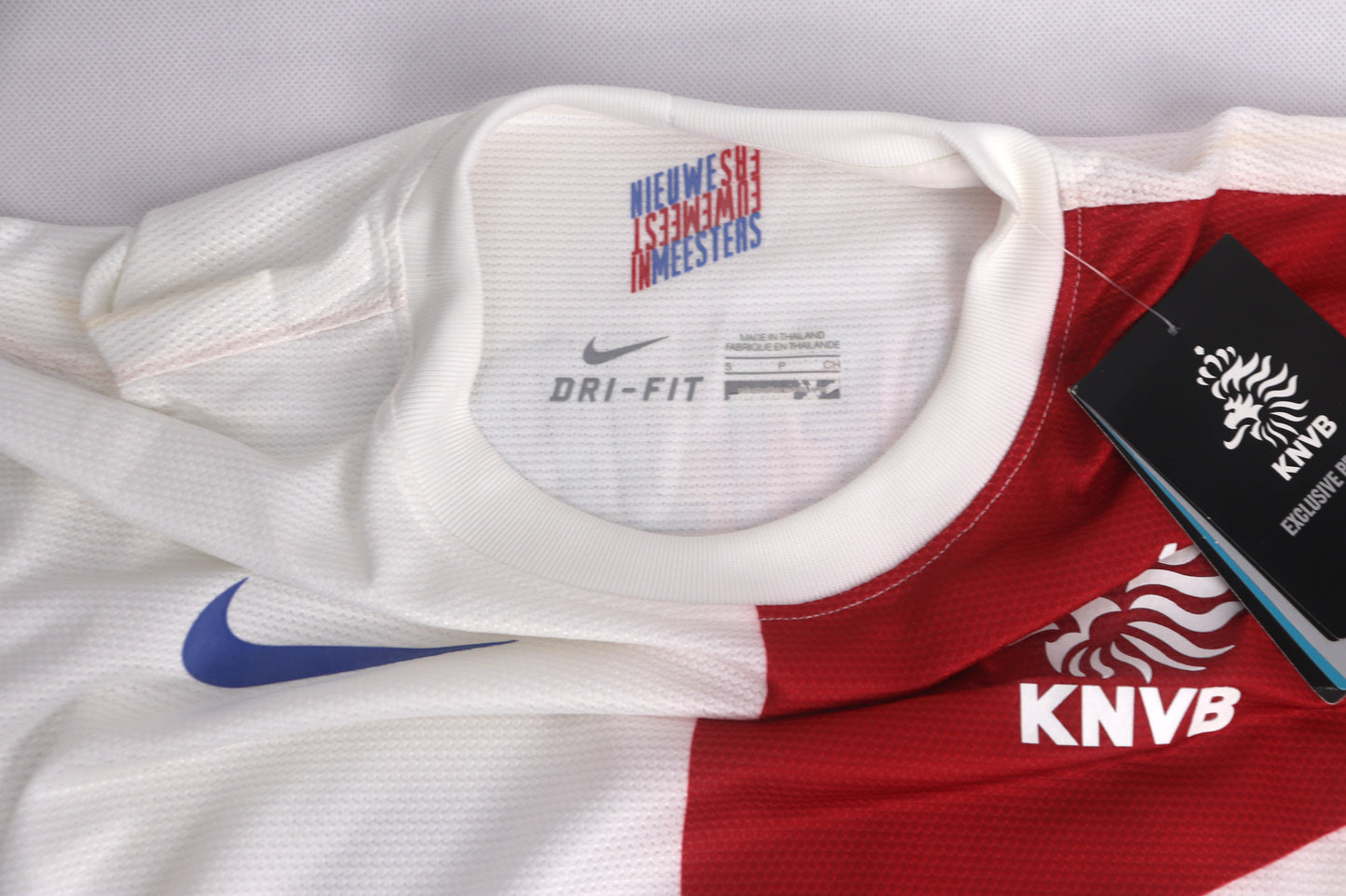 Netherlands 2013 Away BNWT Sneijder [S]