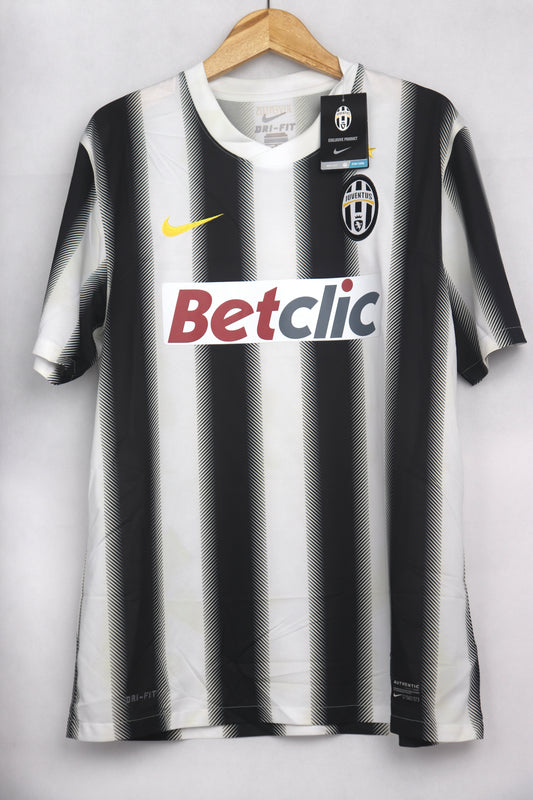 Juventus 2011 Home BNWT Pirlo [L] Apparel Original Authentic Football Soccer Jersey Kit Shirt Nameset