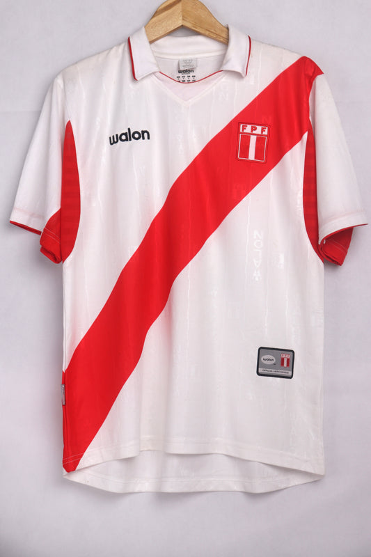 Peru 2006 Home Pizarro [M] Apparel Original Authentic Football Soccer Jersey Kit Shirt Nameset